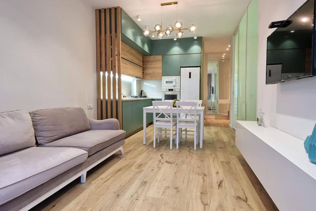 Flat in Batumi city centre Bagian luar foto